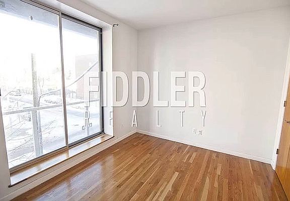 5th image of 324 Grand Ave APT 3A