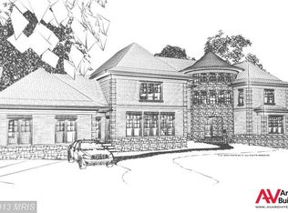 8446 Portland Pl, Mc Lean, VA 22102