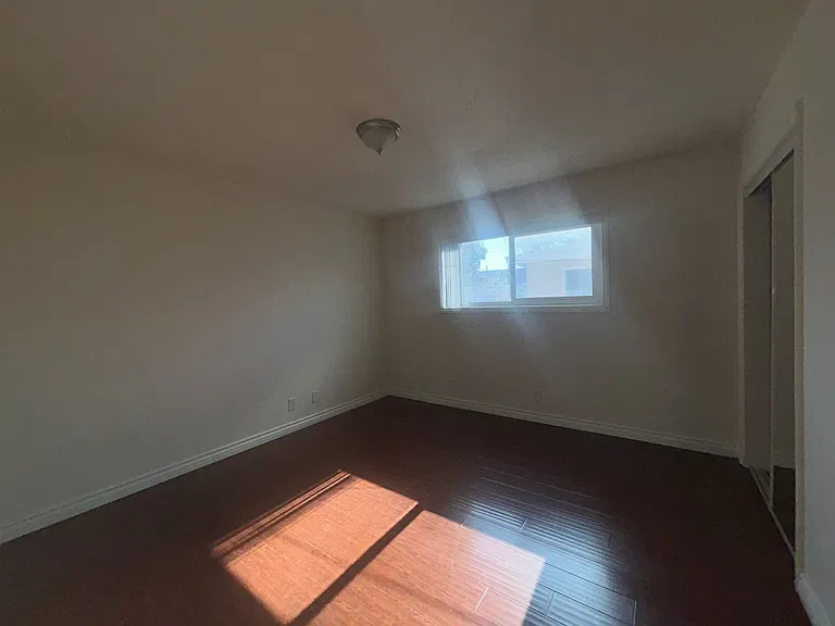7822 Newman Ave #B — Photo 18