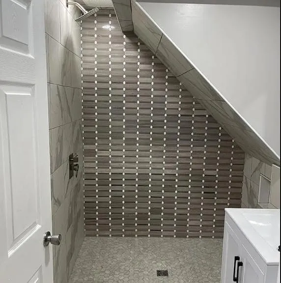 87 Pine St — Photo 3