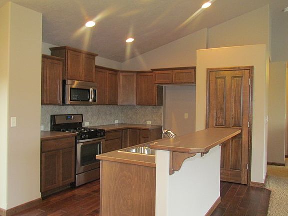 2nd image of 2020 S Canyon Woods Ln