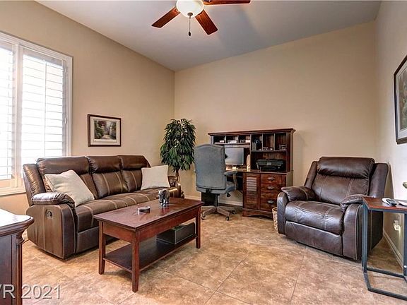 4th image of 1604 Majestic Park Dr