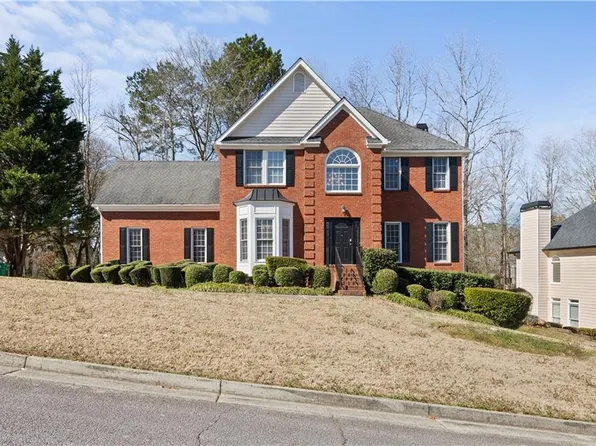 231 Beechwood Ln, Stone Mountain, GA 30087
