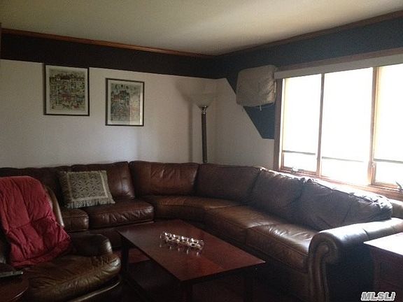 5th image of 352 Mollie Blvd