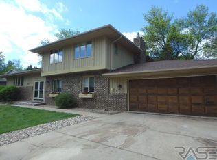 5812 W 35th St, Sioux Falls, SD 57106