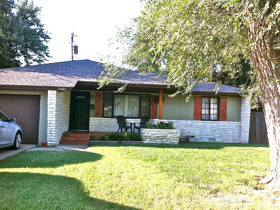 1st image of 2403 Oxford Way