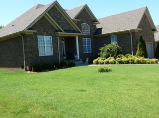 1526 Chenoweth Cir, Bowling Green, KY 42104