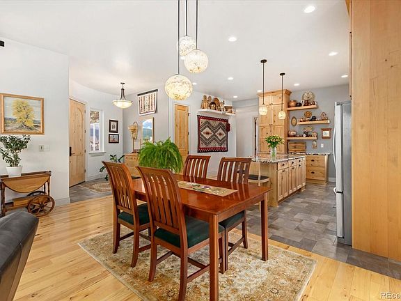 5th image of 7670 Meadowlark Lane