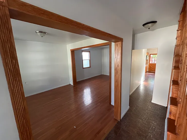 12 Arcadia Ave #1 — Photo 4