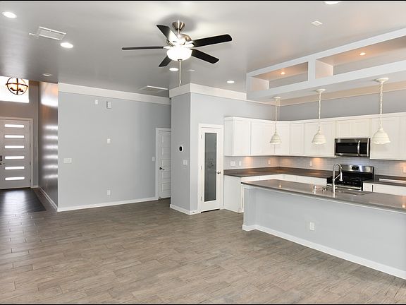 4th image of 14916 Tierra Escape Ave