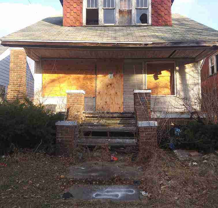 18652 Dwyer