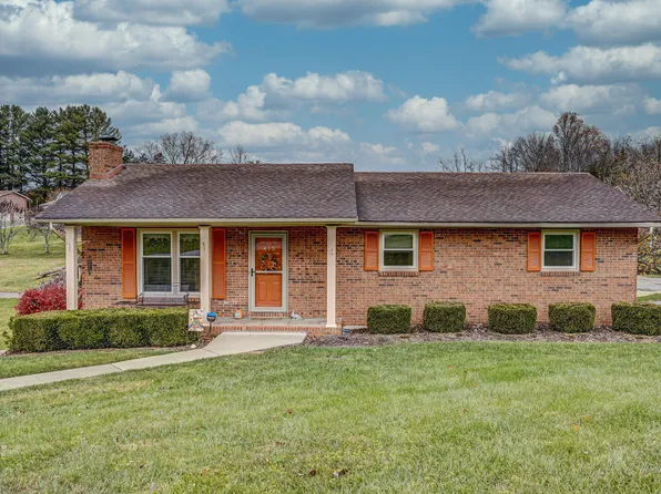 415 Heritage Dr, Bristol, VA 24201