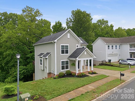 3rd image of 8207 Dumphries Dr