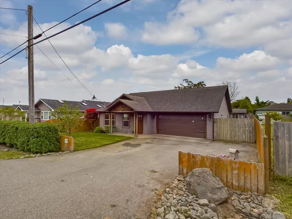 6882 Rohnerville Rd, Hydesville, CA 95547