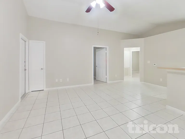3234 Kelling St — Photo 3