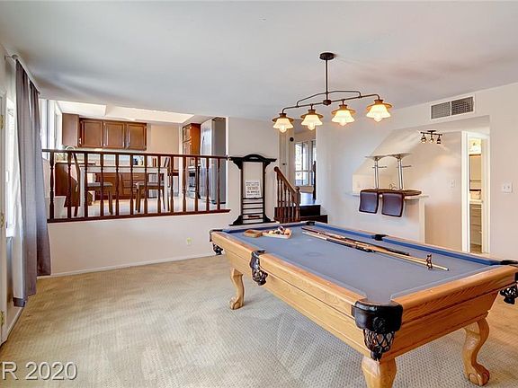 3rd image of 7417 Edgewater Ln
