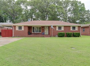 2208 Ferndale Rd, Chesapeake, VA 23323