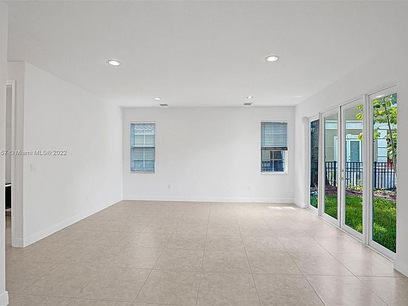5th image of 3547 Forest View Cir #3547