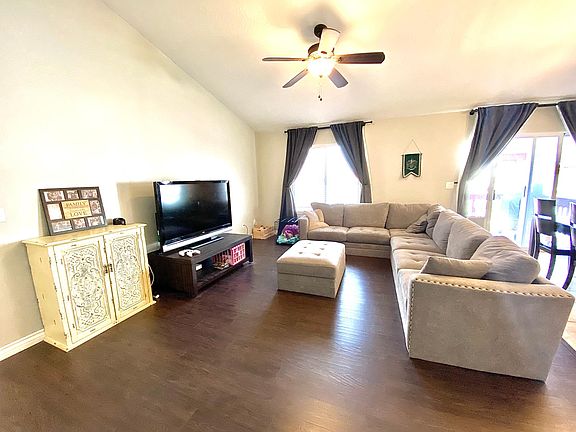 3rd image of 6170 W Deer Springs Ln