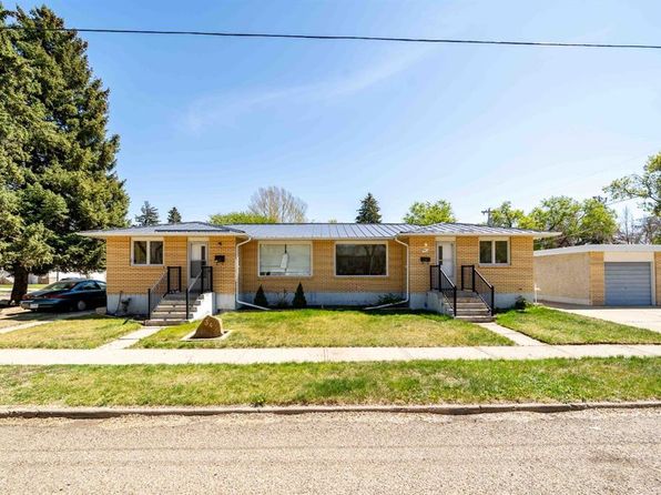 341 & 343 2nd Ave NW, Medicine Hat, AB T1A 6S4