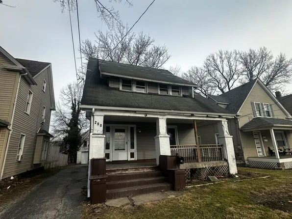 290 Poland Ave, Struthers, OH 44471