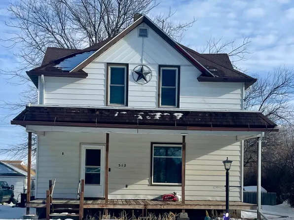 512 S Main St, Chamberlain, SD 57355