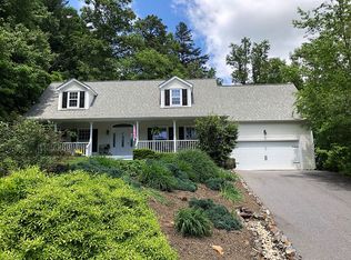 209 Cardinal Crest Ln, Asheville, NC 28805