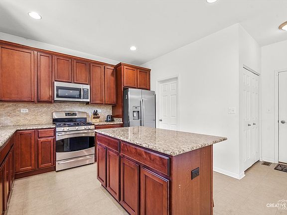 4th image of 4429 Bickford Ave
