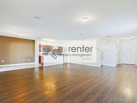 3rd image of 14517 Dunrobin Dr
