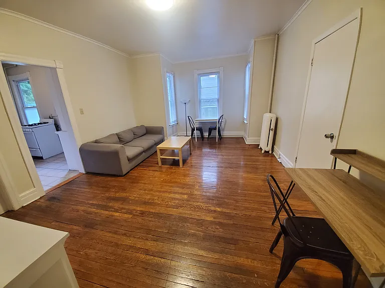 105 N Quarry St #2 — Photo 1