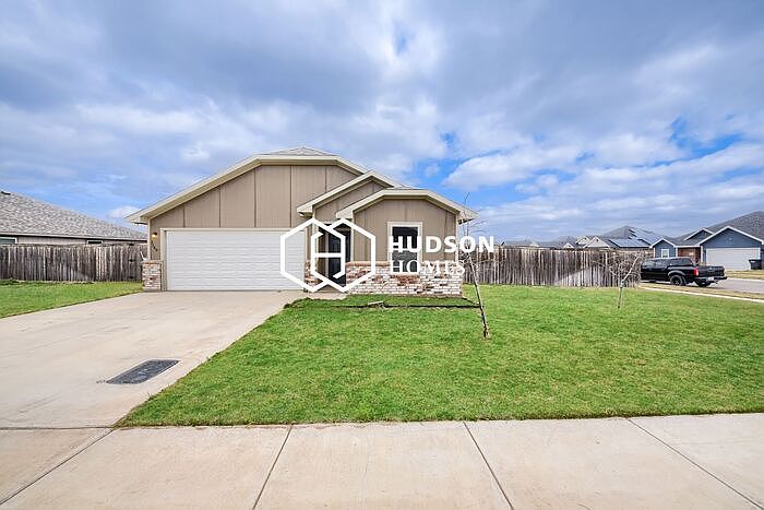 1st image of 7149 Phoenix Dr