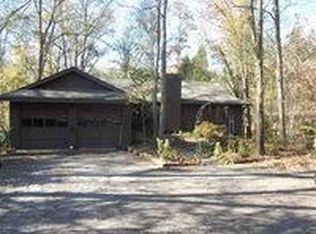 104 Hillside Rd, Greenwood, SC 29646