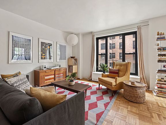 2nd image of 345 Clinton Ave APT 1B
