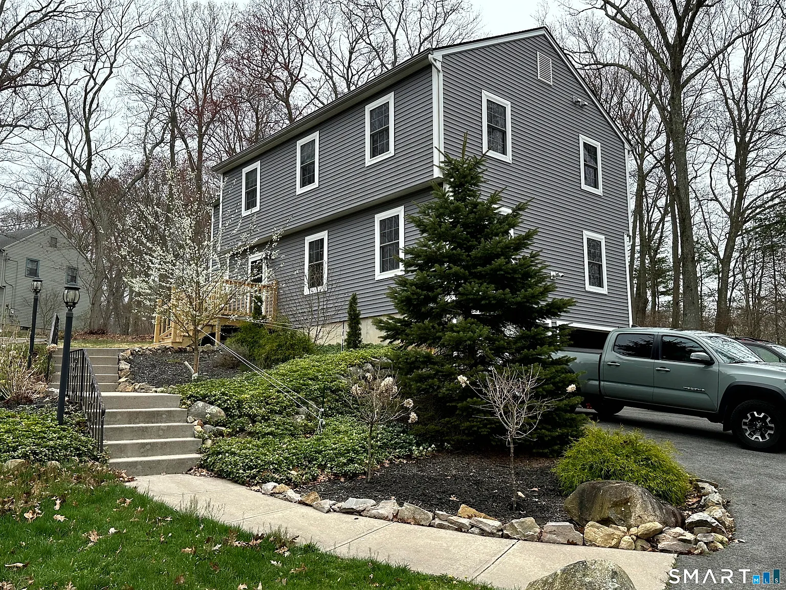 4 bed, 2.5 bath, 2280 sqft, $3,900 — Photo 3