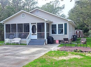 307 Crowell St, Oak Island, NC 28465