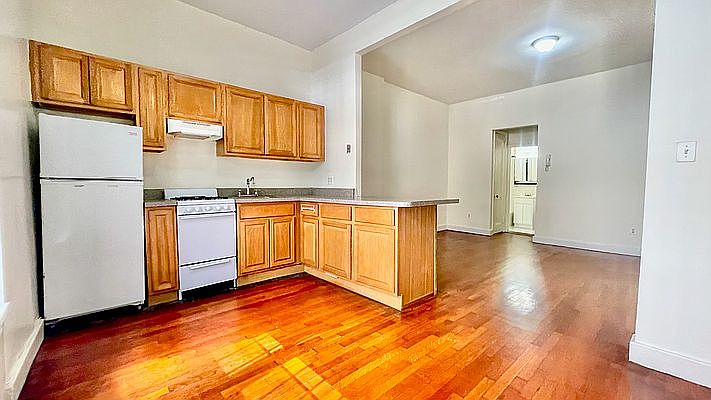 1st image of 34 W 86th St #A