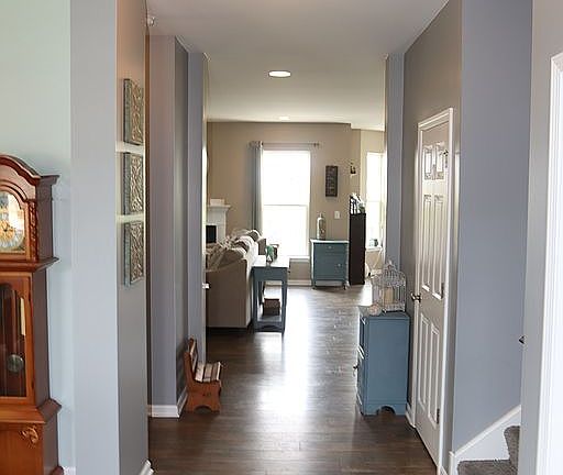 4th image of 25435 W Prairiewood Ln