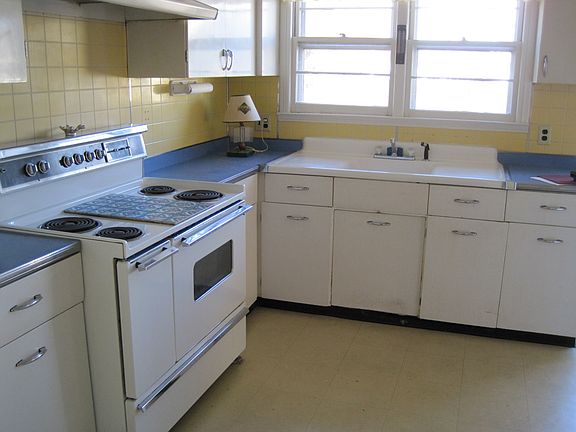 Bright Airy Kitchen
