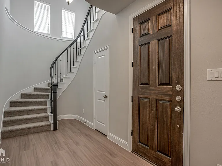 3309 King Yon Way — Photo 3