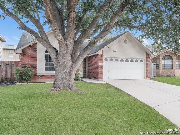 2nd image of 4447 Forest Green St