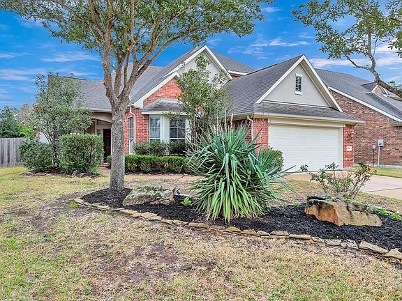3rd image of 15810 Sunmill Ct