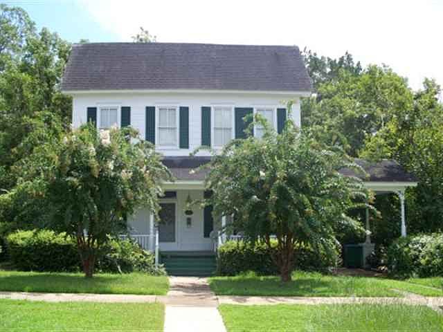 1st image of 213 Washington St W