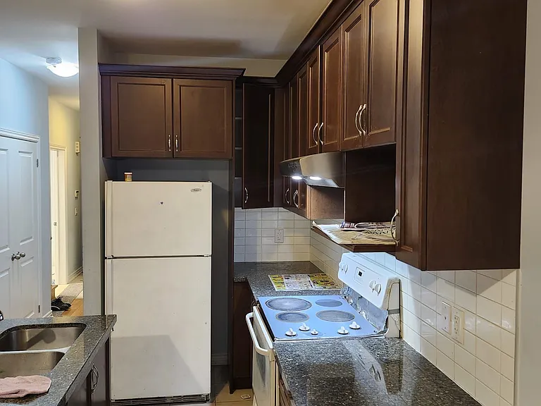 12 Pearman Cres — Photo 3