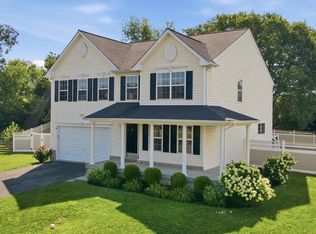 55 Powder River Ct, Harpers Ferry, WV 25425