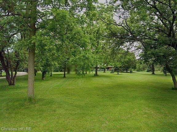 2nd image of 56499 Fairchild Rd