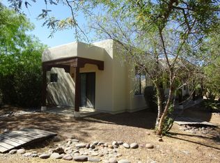 1680 W Placita Abreojos, Sahuarita, AZ 85629