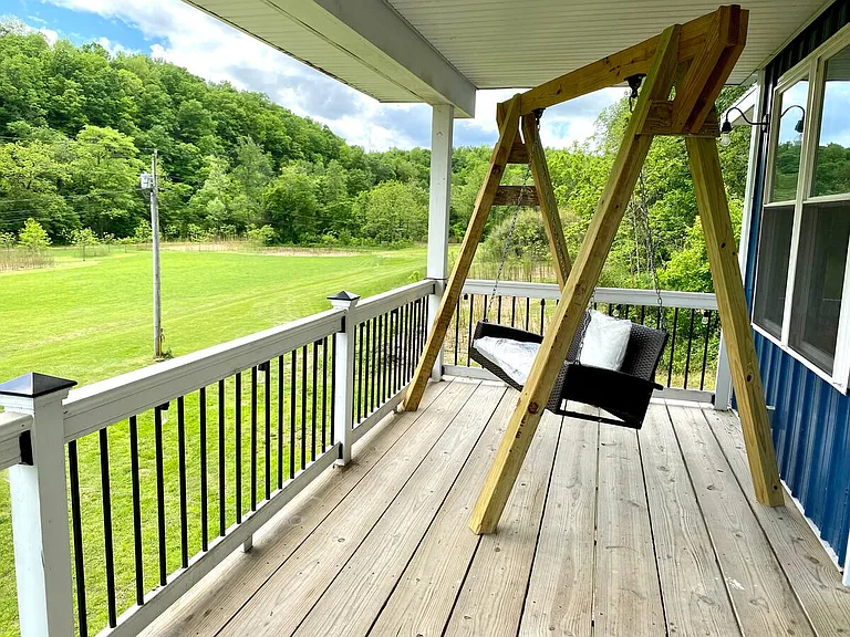 195 Emerald Dr #A — Photo 11
