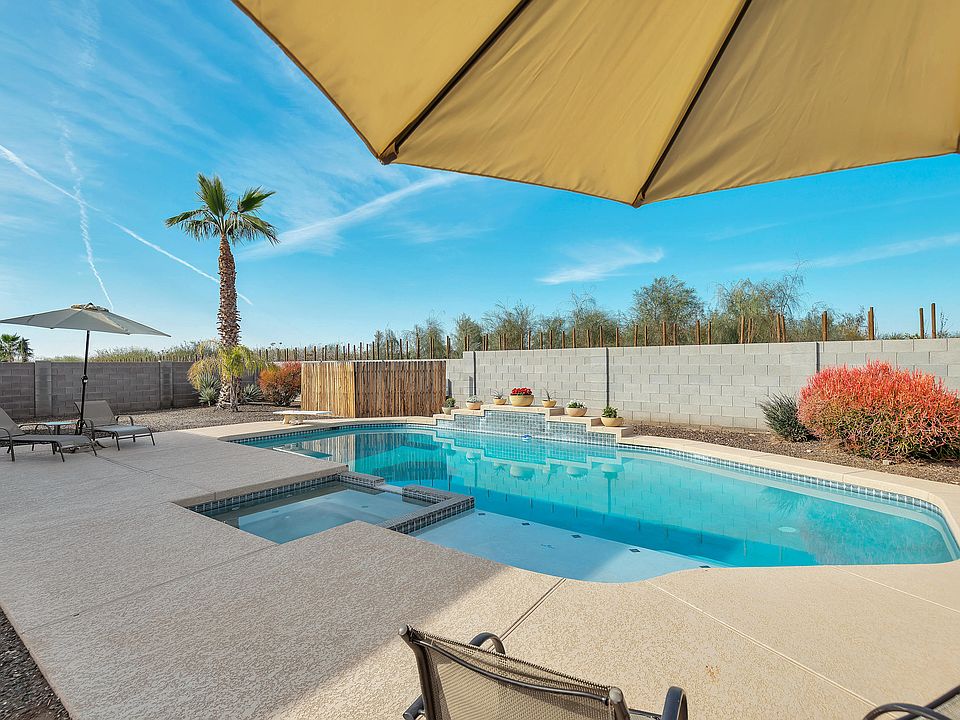 2nd image of 1716 W Magdalena Ln
