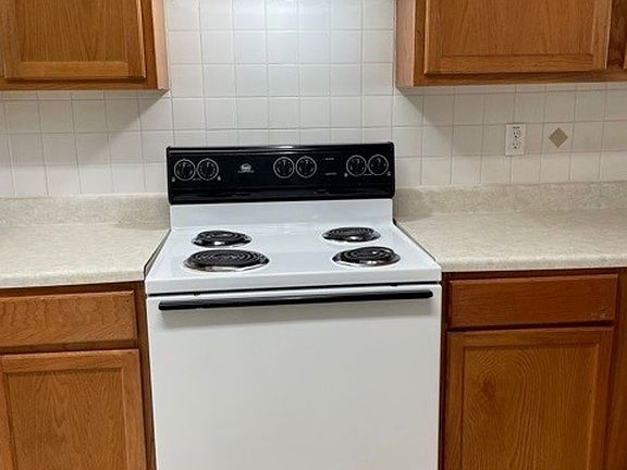 5th image of 407 Brittney Way APT A
