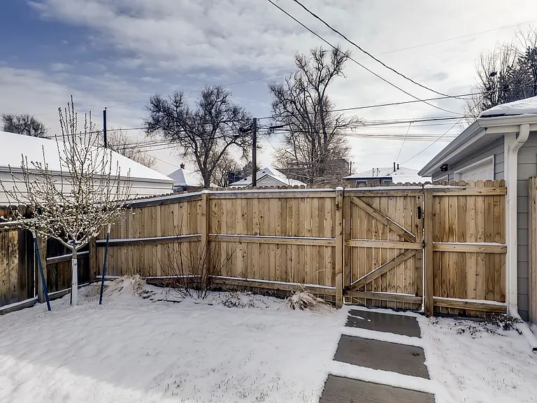 3034 S Cherokee St — Photo 25